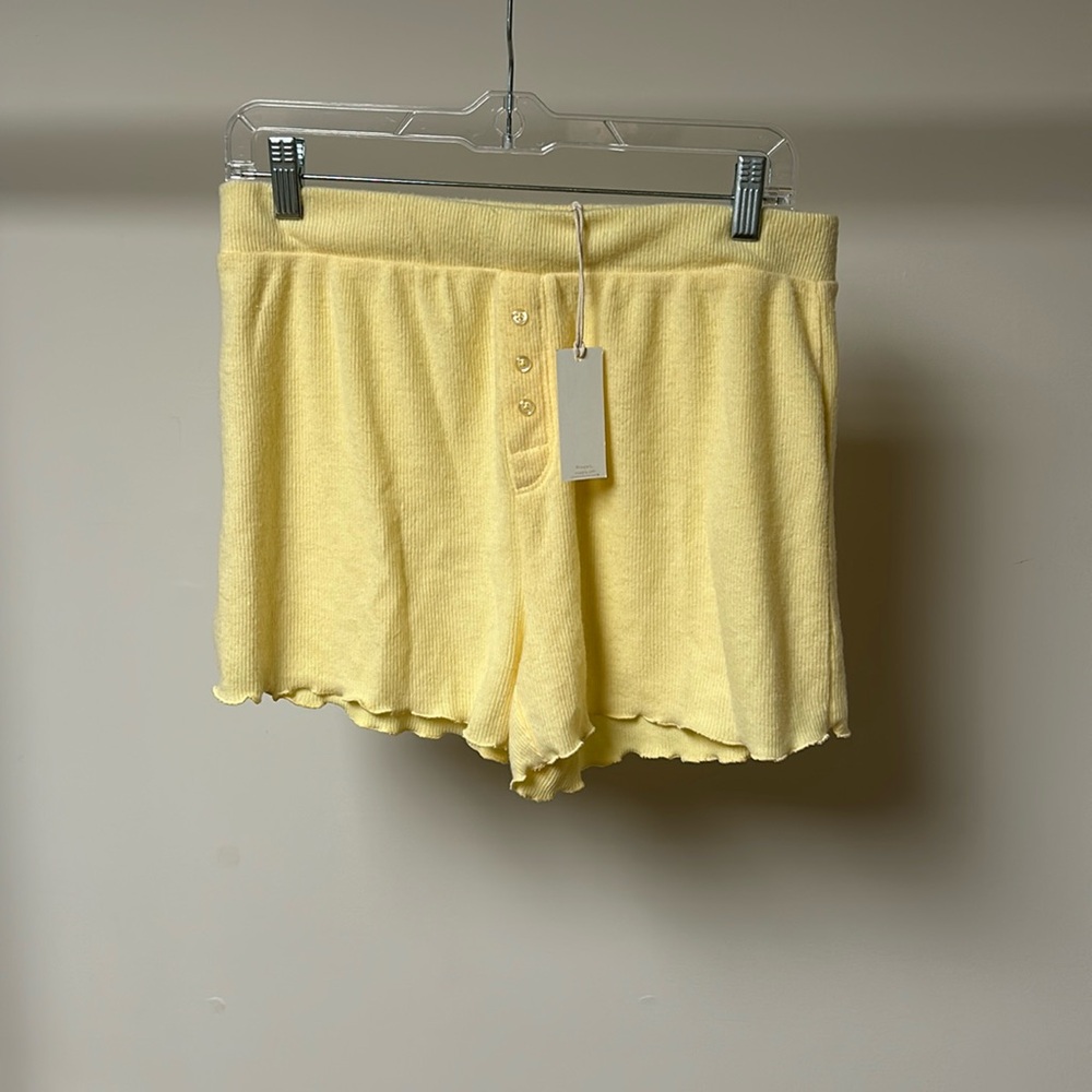 Z supply ivy rib short sunflower